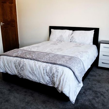 Central 2 Bed Apartment レスター エクステリア 写真