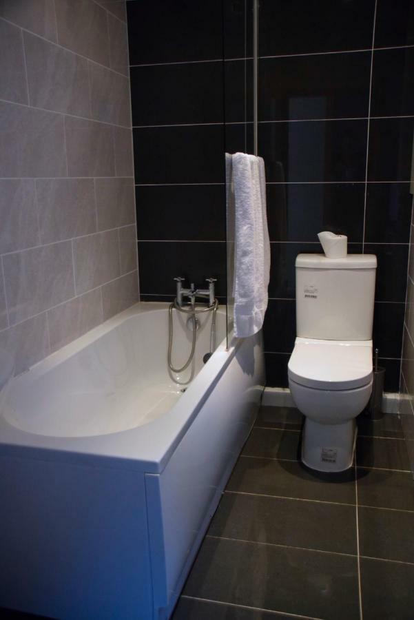 Central 2 Bed Apartment レスター エクステリア 写真